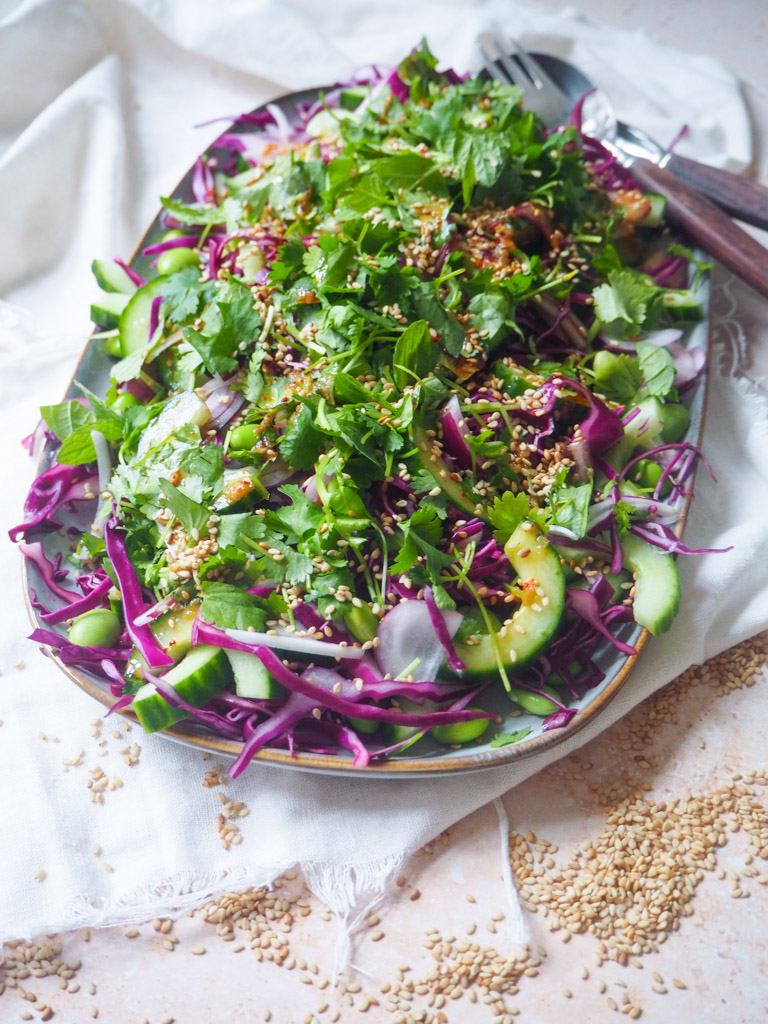 Asiatisk kålsalat med spicy dressing